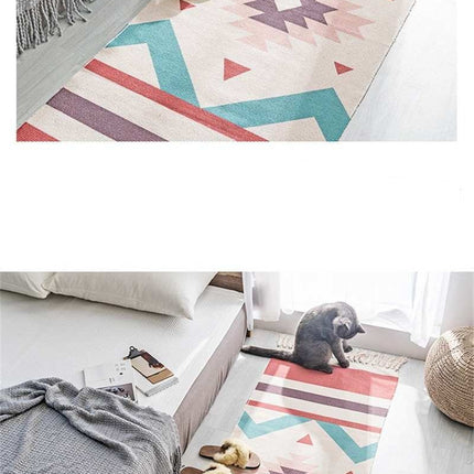 Mały dywanik do pokoju dziewczynki