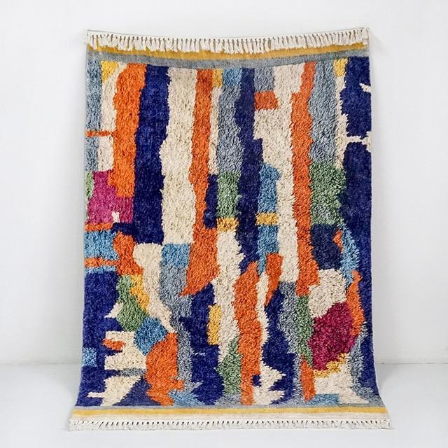 Kolorowy dywan berberyjski do jadalni