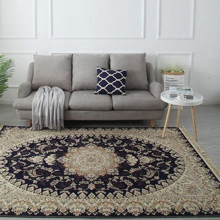 Czarny dywan perski z orientalnym wzorem