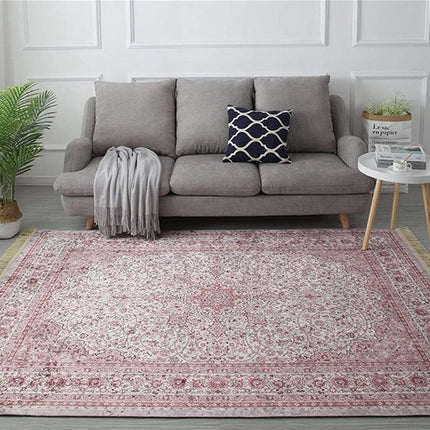 Różowy dywan w perskim stylu