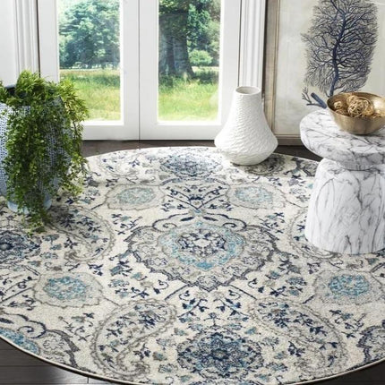 Okrągły niebieski dywan w stylu vintage