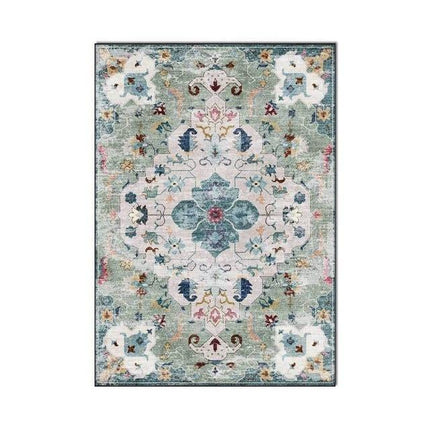 Zielony dywan vintage z kwiatowym wzorem